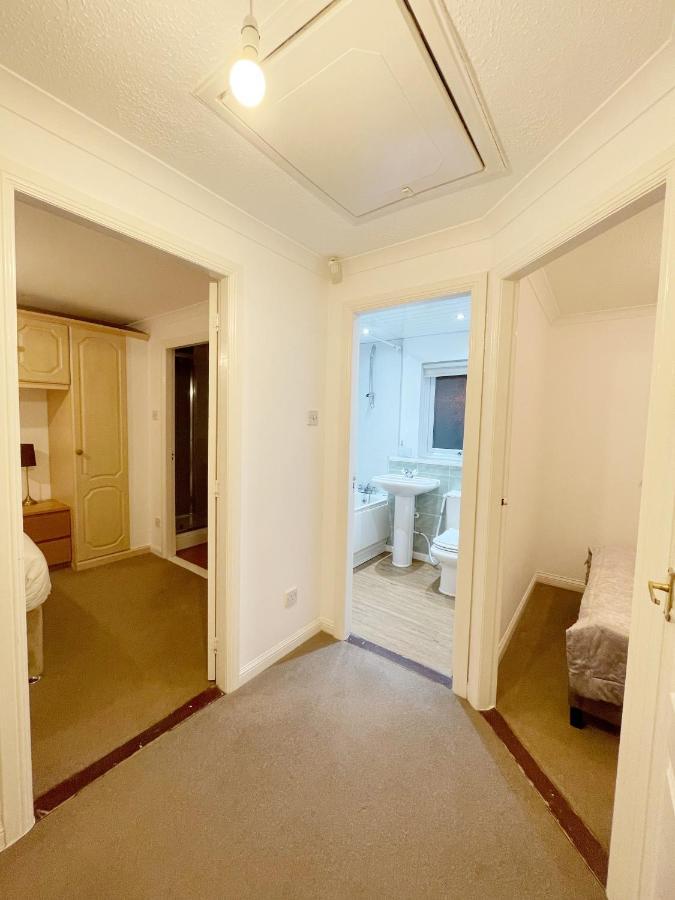 Villa Cozy Nights Svp Detached House à Glasgow Extérieur photo