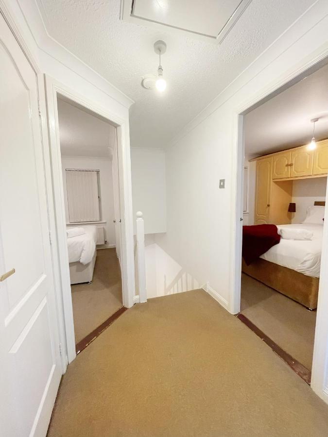 Villa Cozy Nights Svp Detached House à Glasgow Extérieur photo