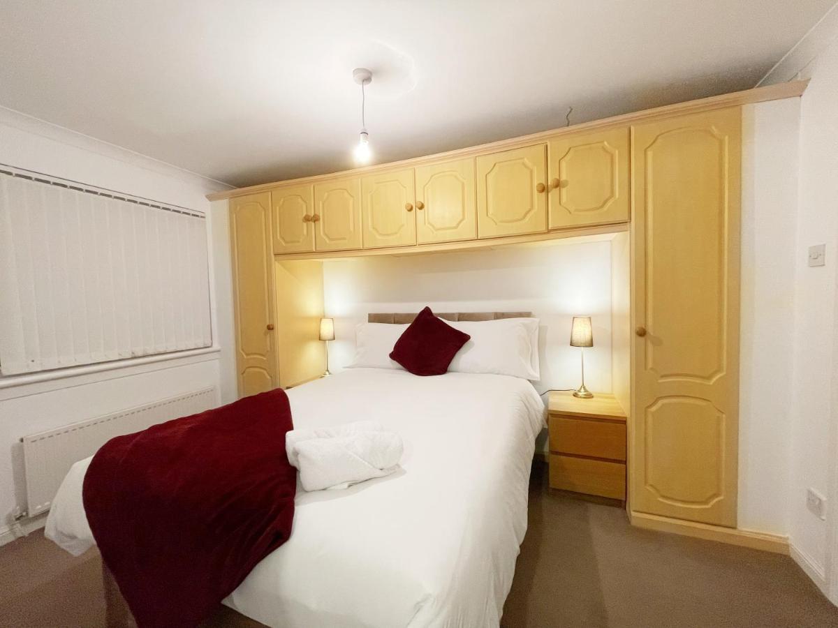 Villa Cozy Nights Svp Detached House à Glasgow Extérieur photo